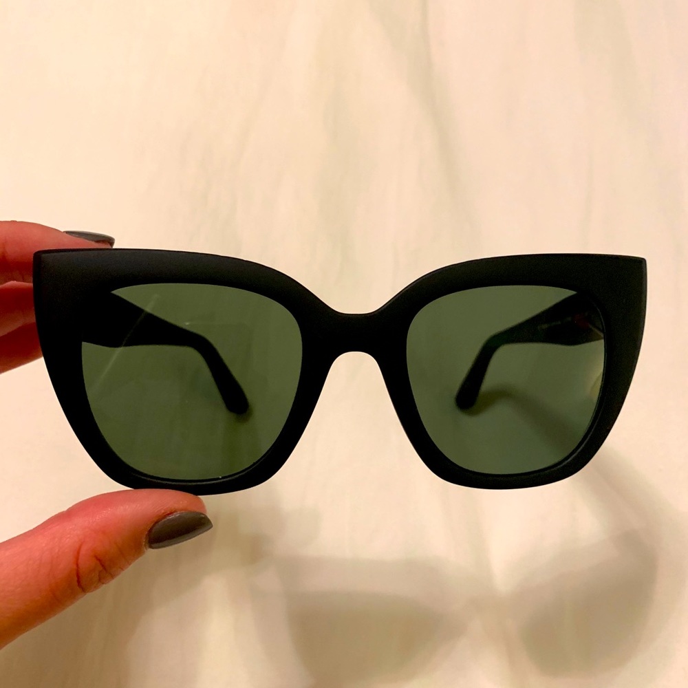 TOMS Sydney Sunglasses- MatteBlack, green lens